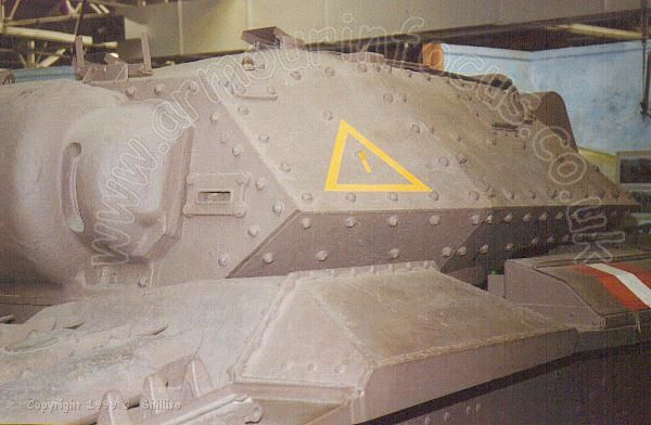 Cruiser MkV A13 MkII Covenanter: Turret front 3/4